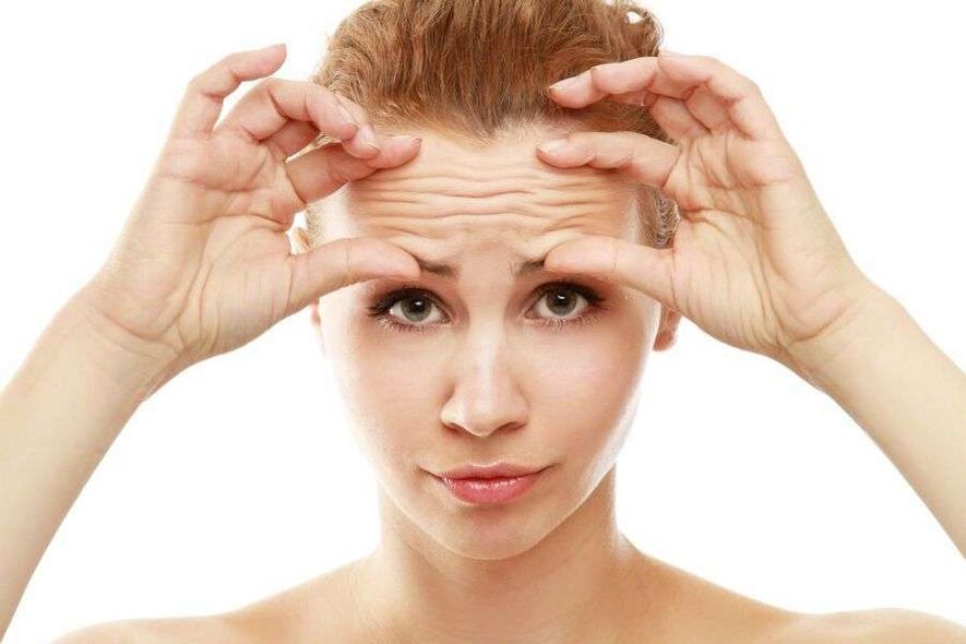 What causes skin wrinkles